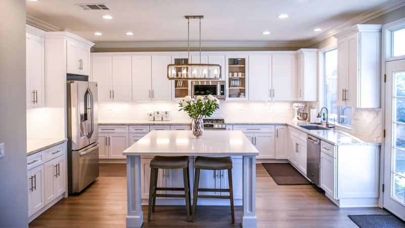 Progetti white wooden cupboards